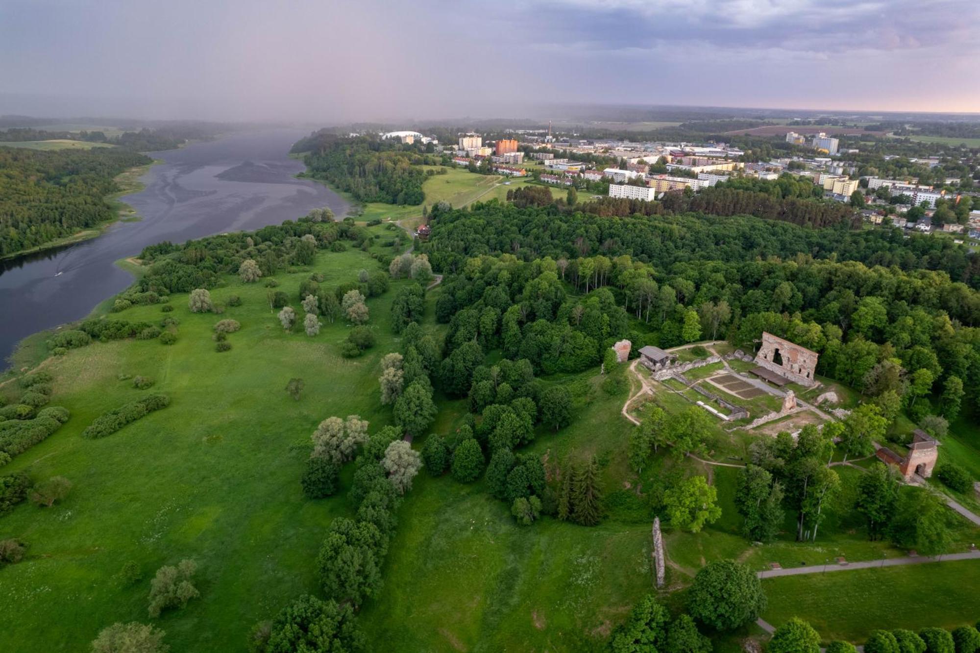 Korter Vanalinna Peataenaval *